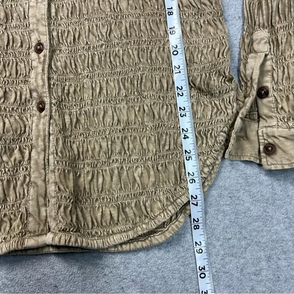 Anthropologie Pilcro Top Womens XS Brown Button Down Smocked Shacket NWT - Picture 3 of 7